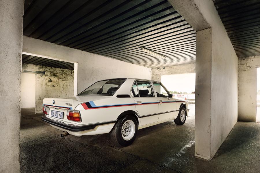  BMW 530 MLE (E12) 1976 года  (ZA) (фото 7 из 95)